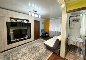 3-к квартира, вторичка, 42м2, 1/5 этаж