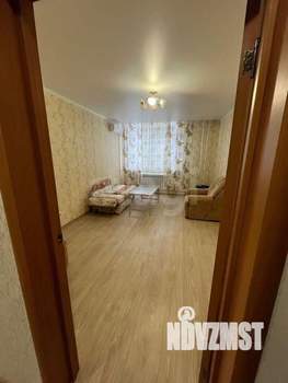 2-к квартира, вторичка, 64м2, 1/17 этаж