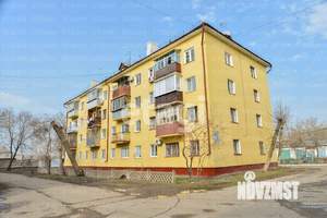 2-к квартира, вторичка, 39м2, 1/4 этаж