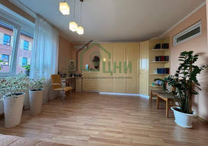 3-к квартира, вторичка, 121м2, 1/3 этаж