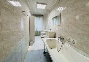 3-к квартира, вторичка, 100м2, 2/6 этаж