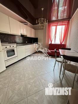 2-к квартира, вторичка, 61м2, 8/17 этаж