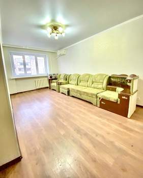 3-к квартира, вторичка, 57м2, 8/9 этаж