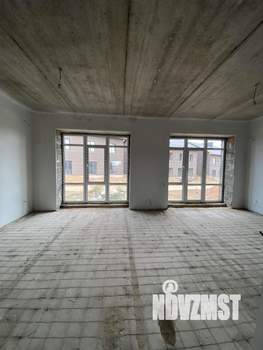 4-к квартира, вторичка, 166м2, 1/2 этаж