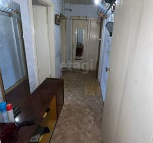 4-к квартира, вторичка, 61м2, 1/5 этаж