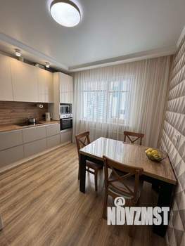 2-к квартира, вторичка, 61м2, 10/17 этаж