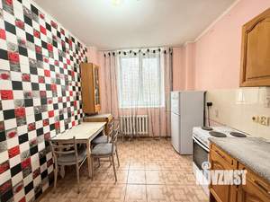 2-к квартира, вторичка, 60м2, 1/17 этаж