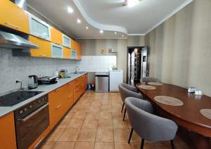 2-к квартира, вторичка, 77м2, 7/11 этаж