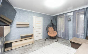 4-к квартира, вторичка, 74м2, 1/1 этаж