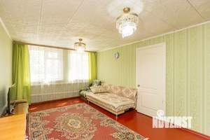 3-к квартира, вторичка, 63м2, 1/2 этаж