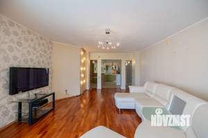 4-к квартира, вторичка, 340м2, 6/7 этаж