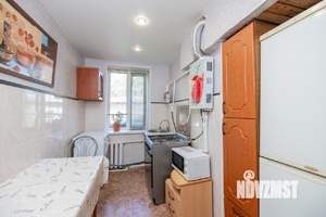3-к квартира, вторичка, 54м2, 1/2 этаж