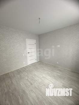 2-к квартира, вторичка, 38м2, 1/16 этаж