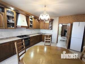 4-к квартира, вторичка, 140м2, 6/10 этаж