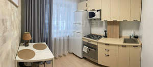 2-к квартира, вторичка, 43м2, 1/4 этаж