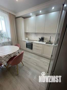 2-к квартира, вторичка, 63м2, 14/14 этаж