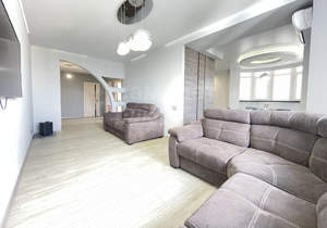 3-к квартира, вторичка, 90м2, 9/14 этаж