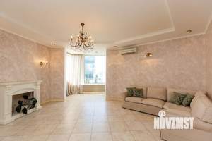 4-к квартира, вторичка, 180м2, 6/6 этаж