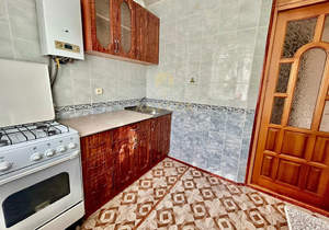 2-к квартира, вторичка, 42м2, 3/5 этаж