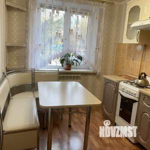 2-к квартира, вторичка, 50м2, 1/10 этаж