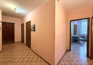 2-к квартира, вторичка, 60м2, 1/17 этаж