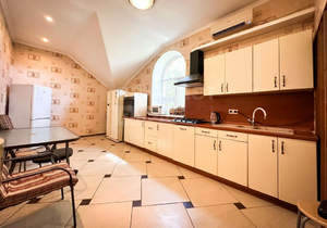 5-к квартира, вторичка, 207м2, 2/2 этаж