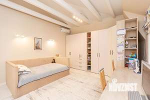 4-к квартира, вторичка, 142м2, 2/3 этаж