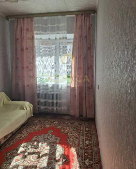 3-к квартира, вторичка, 70м2, 1/6 этаж