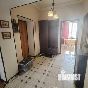 2-к квартира, вторичка, 71м2, 2/3 этаж