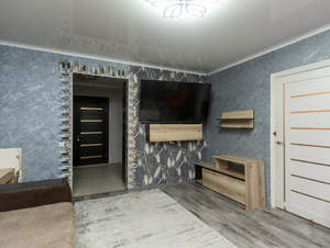 4-к квартира, вторичка, 74м2, 1/1 этаж