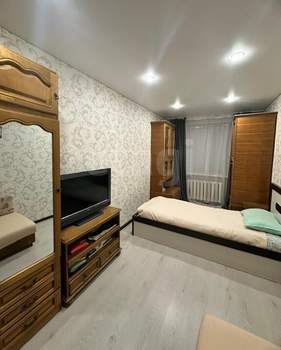 2-к квартира, вторичка, 43м2, 1/5 этаж