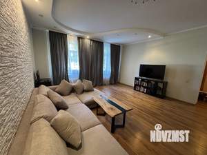 3-к квартира, вторичка, 115м2, 1/10 этаж