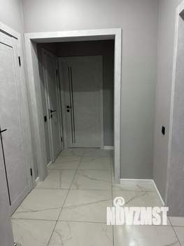 2-к квартира, вторичка, 63м2, 10/17 этаж