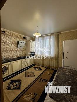 2-к квартира, вторичка, 60м2, 1/3 этаж