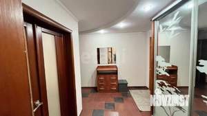 2-к квартира, вторичка, 64м2, 1/10 этаж