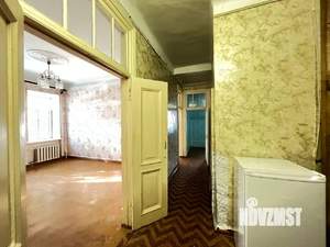2-к квартира, вторичка, 58м2, 1/4 этаж