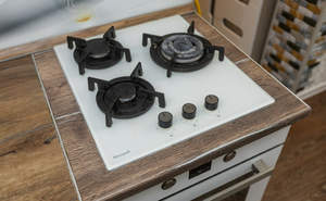 4-к квартира, вторичка, 74м2, 1/1 этаж