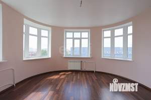 4-к квартира, вторичка, 112м2, 5/5 этаж