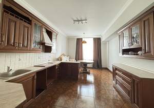 2-к квартира, вторичка, 109м2, 4/6 этаж