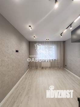 2-к квартира, вторичка, 63м2, 10/17 этаж