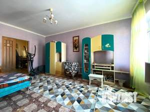 2-к квартира, вторичка, 52м2, 1/1 этаж