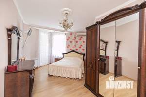 4-к квартира, вторичка, 122м2, 7/9 этаж