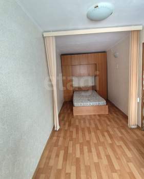 2-к квартира, вторичка, 43м2, 1/5 этаж