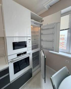 2-к квартира, вторичка, 57м2, 17/18 этаж