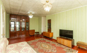 3-к квартира, вторичка, 63м2, 1/2 этаж