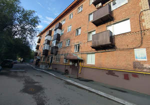 3-к квартира, вторичка, 42м2, 4/4 этаж