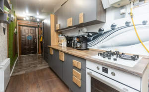 4-к квартира, вторичка, 74м2, 1/1 этаж