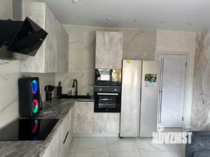 2-к квартира, вторичка, 63м2, 10/17 этаж