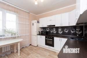 2-к квартира, вторичка, 60м2, 13/17 этаж