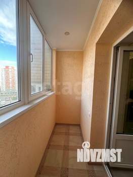 2-к квартира, вторичка, 63м2, 10/18 этаж